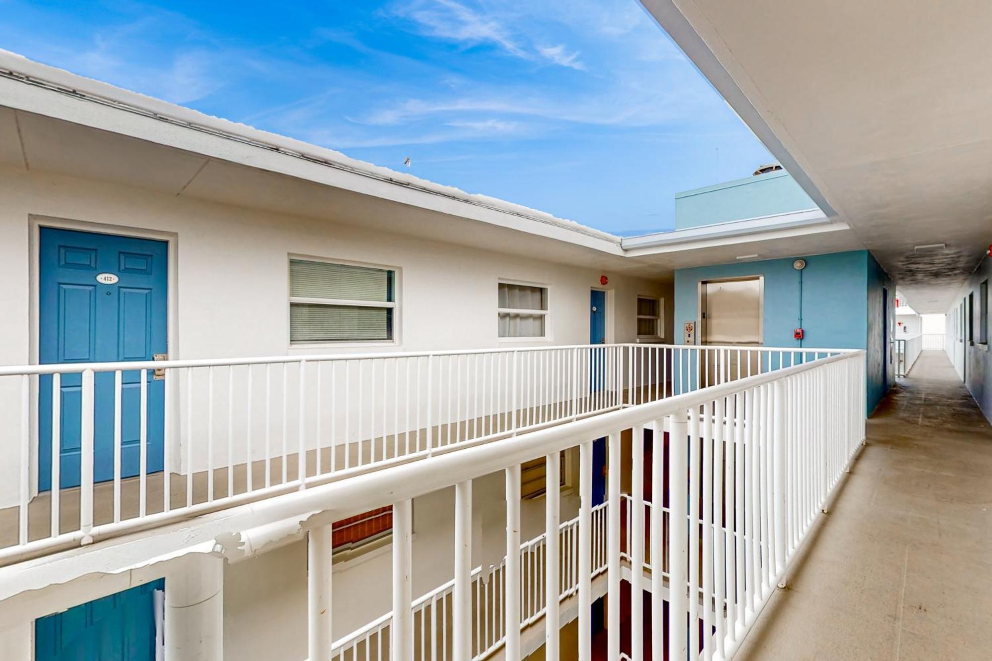 Tropical Paradise Clearwater Beach Room photo